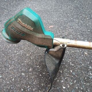 makita  充電式草刈機の画像