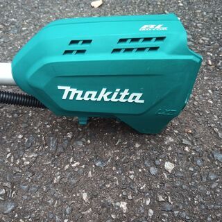 makita  充電式草刈機の画像