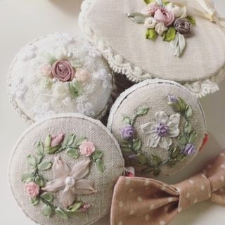 人気の大人可愛いリボン刺しゅう　無料体験レッスン＆フリーレッスン...