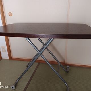昇降センターテーブル　さし上げます。