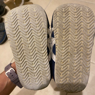 アシックス スニーカー 13.5cmの画像