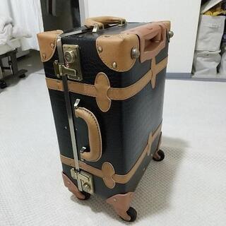 キャリーバッグ スーツケース 軽量の画像