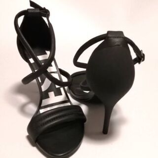 DIESEL未使用新品レディースピンヒールサンダルの画像