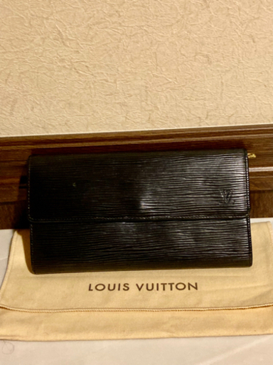 極美品☆ LOUISVUITTON ☆ エピレザー☆ ポルトモネクレディ