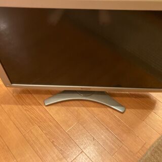 ＳＨＡＲＰ　AQUOS亀山モデル　テレビ　３２インチ