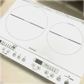【お譲り先決定】2020年製 IH 2口コンロ 脚付き IHK-...