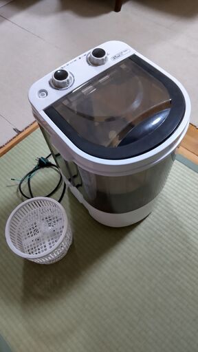 小型洗濯機 2kg ホワイト×ブラック NAC001BK（使用期間1年）