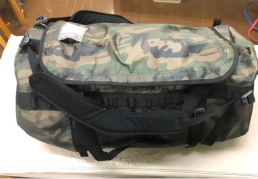 ノースフェイス　ダッフルバッグ　L めちゃ大きいです！