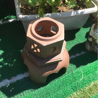 信楽焼の灯籠の画像