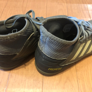 サッカートレーニングシューズ 22cm adidas PREDETOR　グリーンの画像
