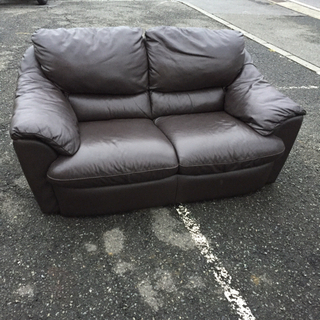 9月21日まで！☆状態良好！☆ 2〜3人がけ レザーソファ