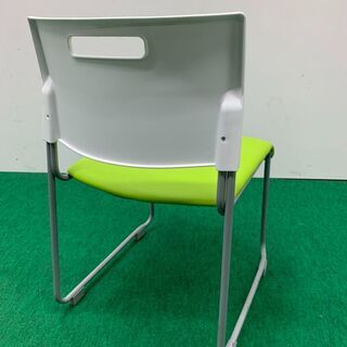 中古　オフィスコム　スタックチェア　アグレアチェア　龍ヶ崎倉庫の画像