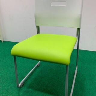 中古　オフィスコム　スタックチェア　アグレアチェア　龍ヶ崎倉庫の画像