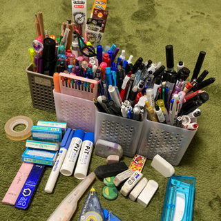 文房具★叩き売り！10個+おまけ5個で100円