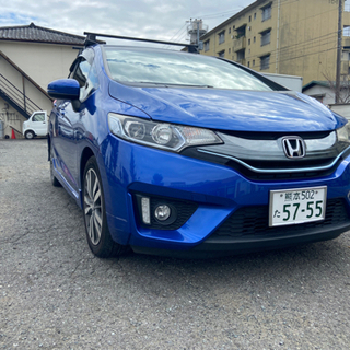 フィットハイブリッドSパッケージ車検付　6万キロ代