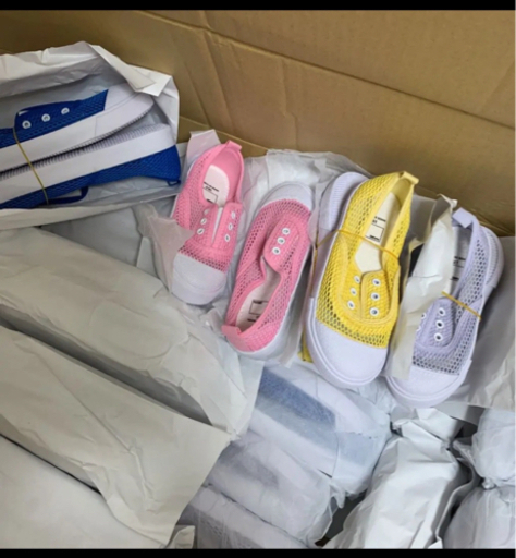 再度入荷！早い者勝ち！子供靴新品50足