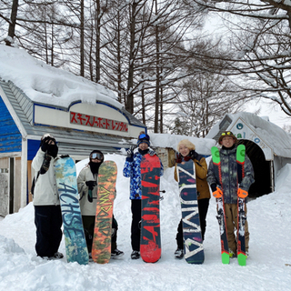 大人気‼️スノボードレンタルショップ住み込みアルバイト🏂雪マジ対応ゲレンデ🏔の画像