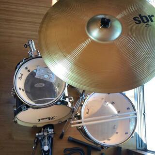 北杜市大泉谷戸7751　10万円　ドラム　ほぼ新品の画像