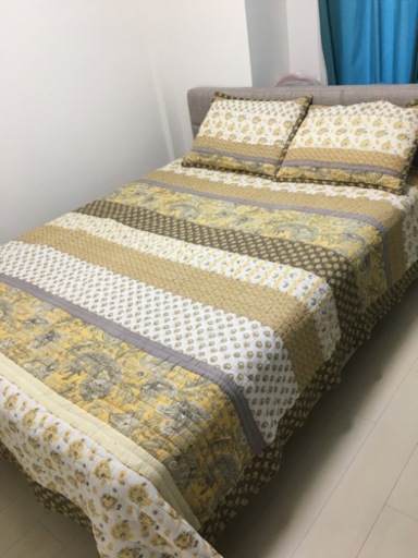 【取引中】ワイドダブルベッド(アメリカのクイーンサイズ)