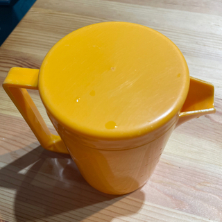 昭和　レトロ　アンティーク　プラスチック容器の画像