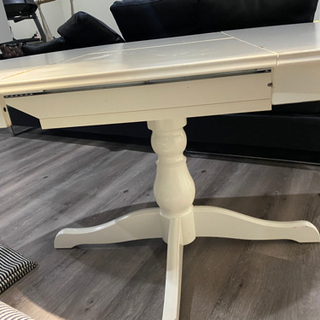洋家具　ネコ脚　ダイニングテーブル　IKEA イケアの画像