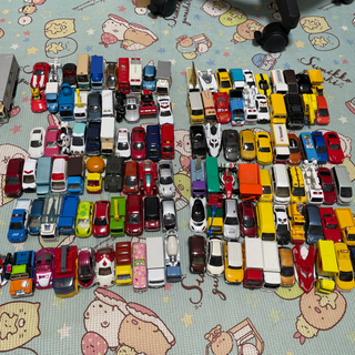 トミカ136台＋キャリアカー＋収納