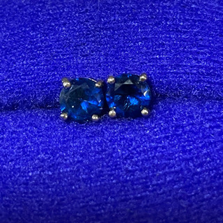 サファイア5mm シルバーピアス