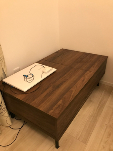 取引中　ニトリ　昇降式リビングテーブル(リフティ 100 MBR）