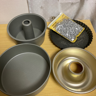 ケーキ型いろいろあります！！