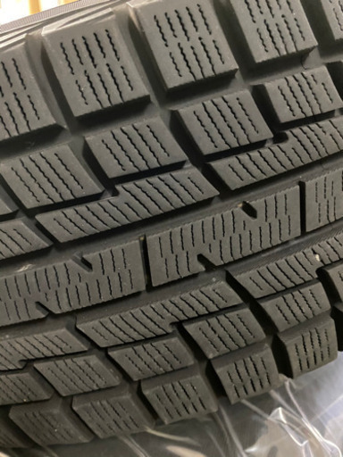話し中！195/65R15状態良好スタッドレスタイヤ！
