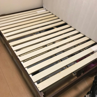 ダブルベッド　すのこタイプ　組み立て簡単
