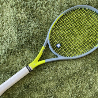 テニスラケット　HEADエクストリームMP