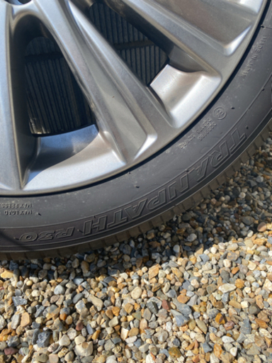 TOYOTA 純正ホイール　　タイヤ