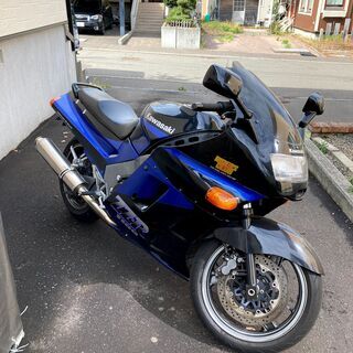 KAWASAKI ZZR-1100　車検あり