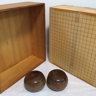 美品　本榧　足付碁盤5寸2分 15.8cm 碁石はまぐりセット