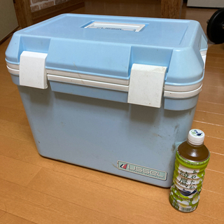 大型クーラーボックス アイセル 大容量です
