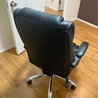 【取りに来れる方限定】黒色　デスクチェア　差し上げますの画像
