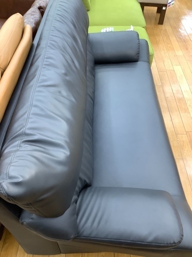 2.5人掛けソファー　ブラック　合皮　幅180cm 高さ92cm 奥行90cm