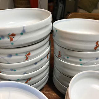 【交渉中】小さな可愛い花のついた食器　12種類✖️5脚セットの画像