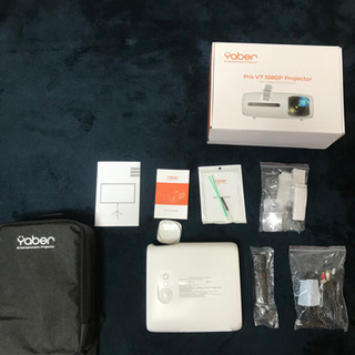 プロジェクター＋100インチスクリーンの画像