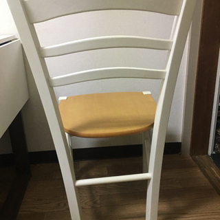 ダイニングチェアーの画像