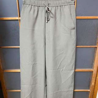 最終値下げ！サテンパンツ✨美品、お早めに！