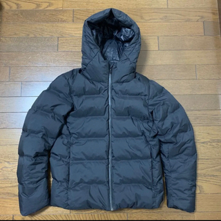 UNIQLO ユニクロ シームレスダウンパーカー　ダウンジャケット