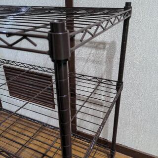 お譲り決まりました、多数のご応募ありがとうございました。(美品)３段スチールラック、０円で！の画像