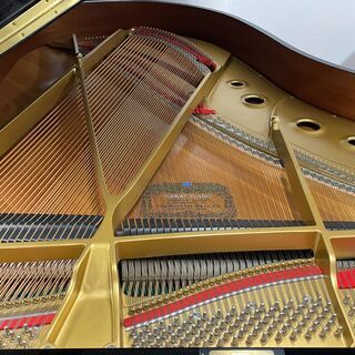 ほぼ新品！試弾大歓迎！中古ピアノ カワイ(KAWAI RX3) ヨーロッパの伝統とカワイの技術が織りなす響きの画像