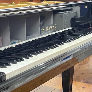 ほぼ新品！試弾大歓迎！中古ピアノ カワイ(KAWAI RX3) ヨーロッパの伝統とカワイの技術が織りなす響きの画像
