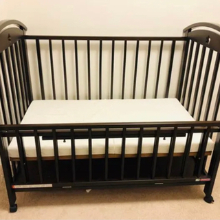 美品】【受け取り可能】サワベビーベッド 西川マットレス付き