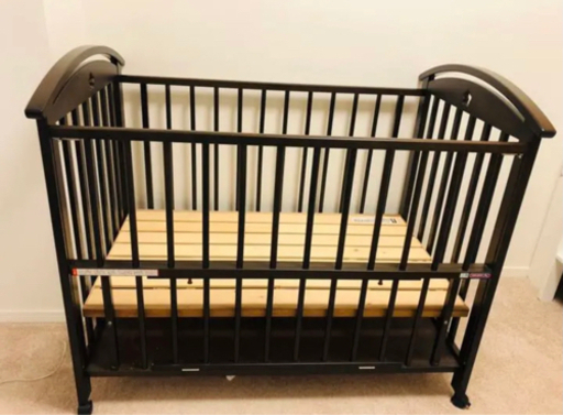 【美品】【受け取り可能】サワベビーベッド　西川マットレス付き