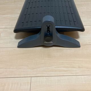 フットレスト　EEX-FR001　デスク下足乗せ台の画像