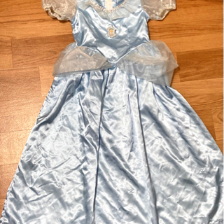 シンデレラ　ドレス　140センチ   汚れあり